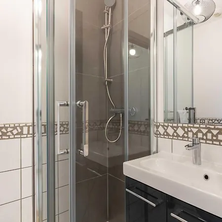 Apartment Dify Berlioz - Charpennes *